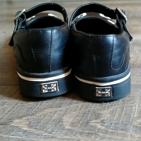 TUK Kitty Flats - Picture 3 of 8